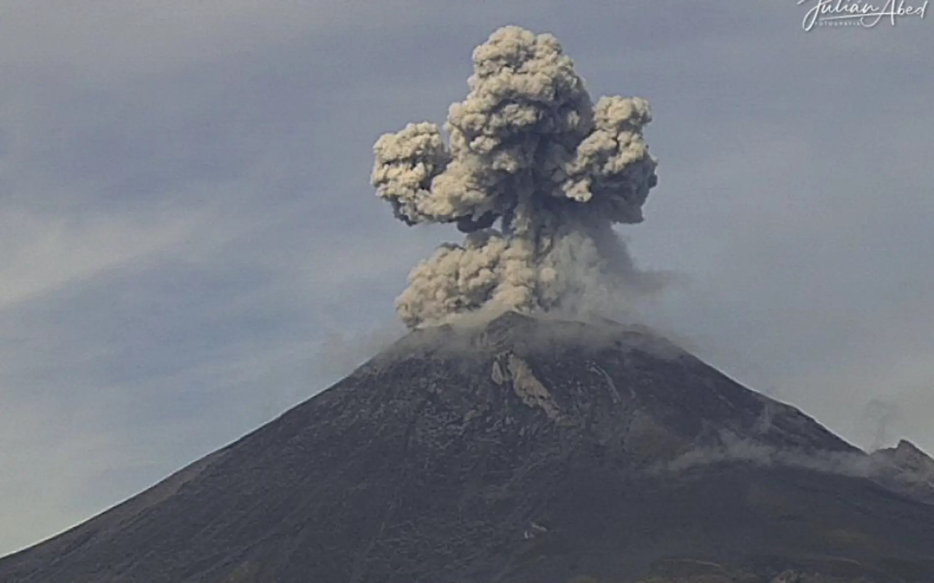 Volcán 2